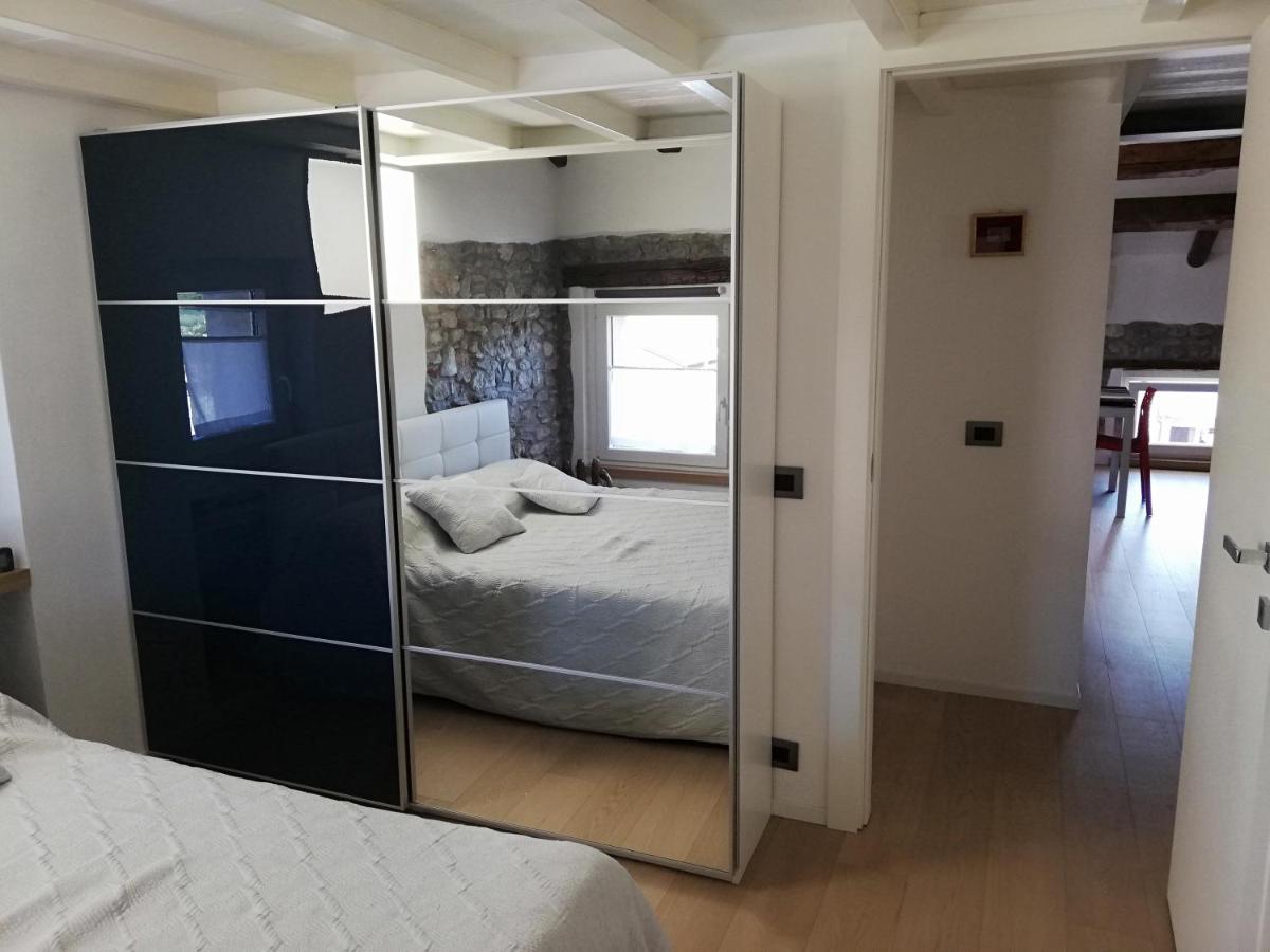 Loft In Piazza Con Soppalco