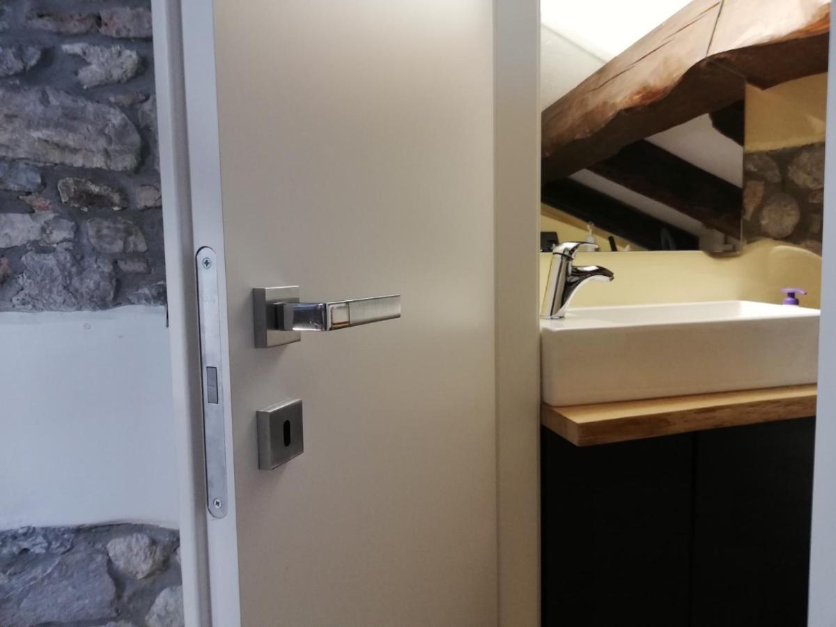 Apartment Loft In Piazza Con Soppalco