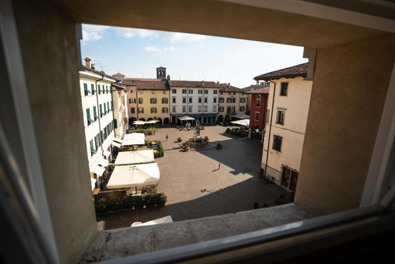 Apartment Loft In Piazza Con Soppalco *