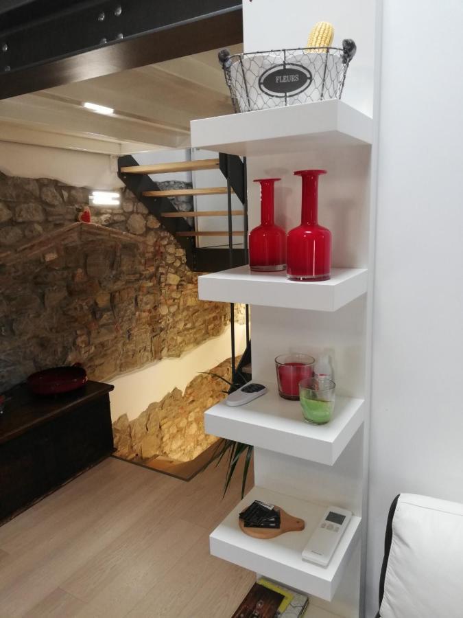 Apartment Loft In Piazza Con Soppalco