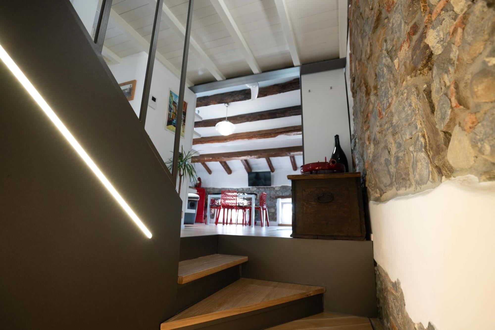 Apartment Loft In Piazza Con Soppalco