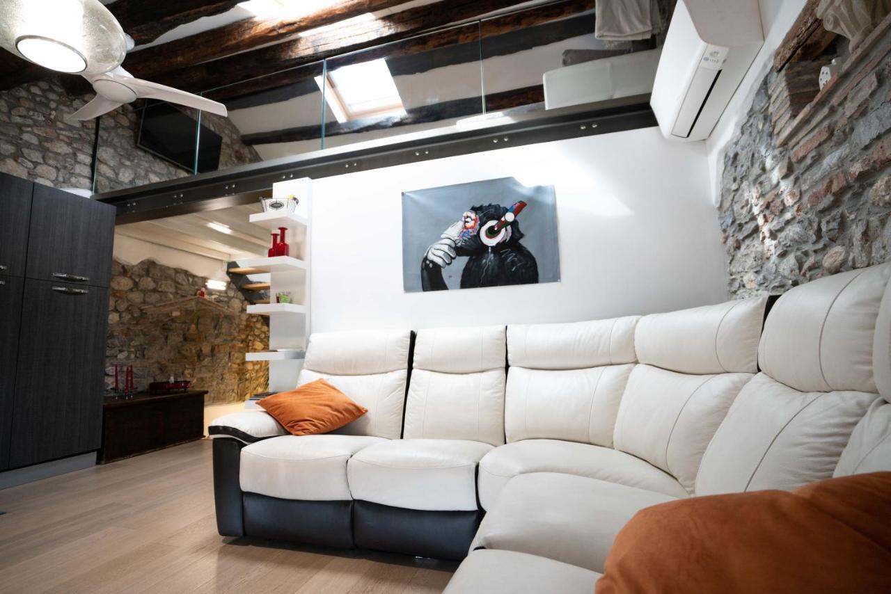 Loft In Piazza Con Soppalco *