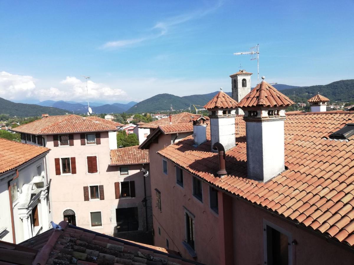 Apartment Loft In Piazza Con Soppalco *